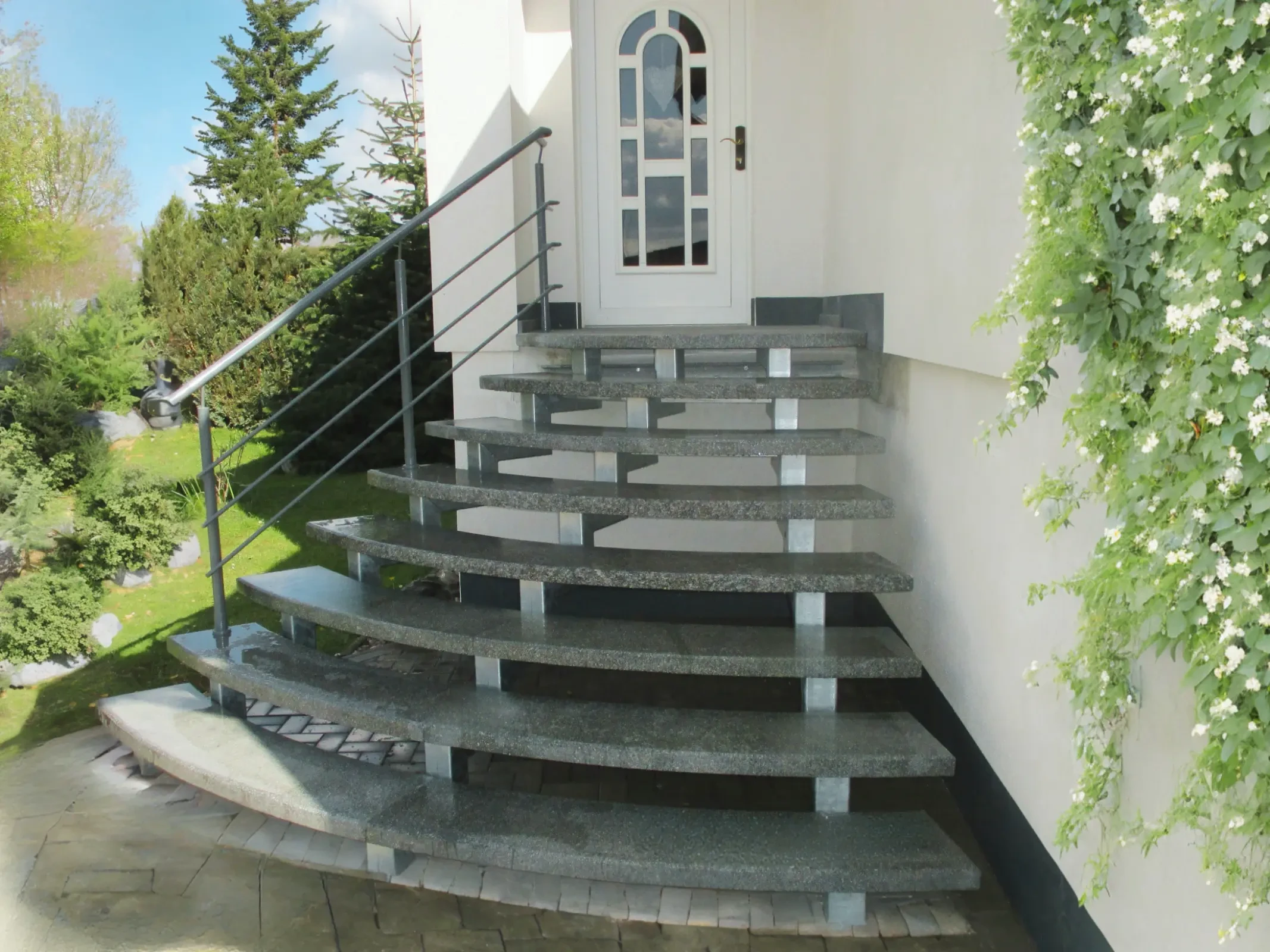 Freitragende Aussentreppen